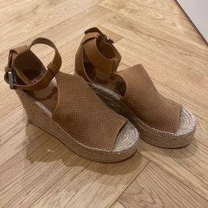 Marc Fisher LTD espadrilles